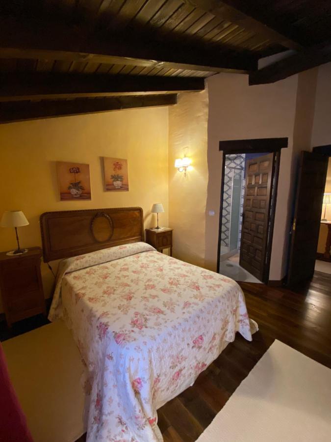 Casa Rural Dos Reales San Cristobal de Boedo Exterior foto